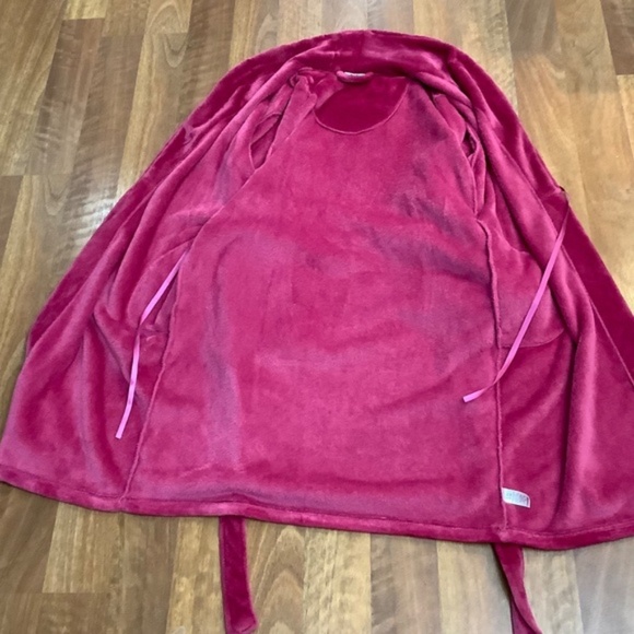 Beautiful Supersoft Plush Robe S/M 34-36 bust LIKE HEW - Picture 5 of 7